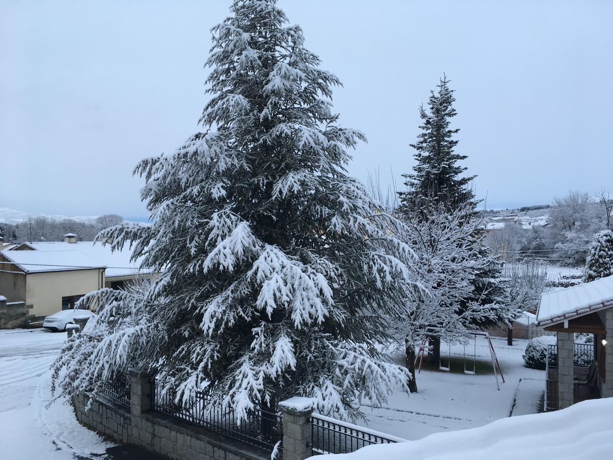 Artesano I Y III Vendégház Navarredonda de Gredos Kültér fotó