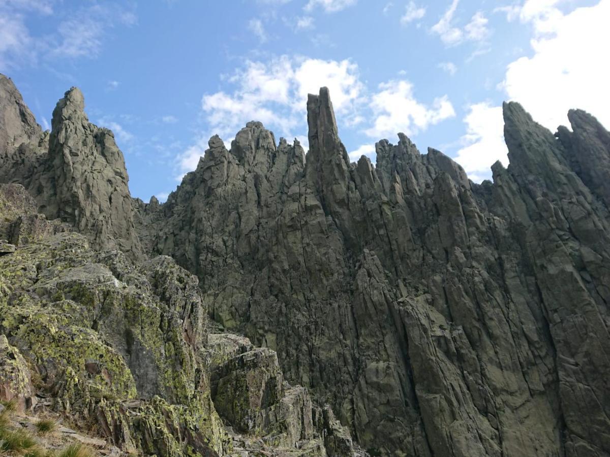 Artesano I Y III Vendégház Navarredonda de Gredos Kültér fotó