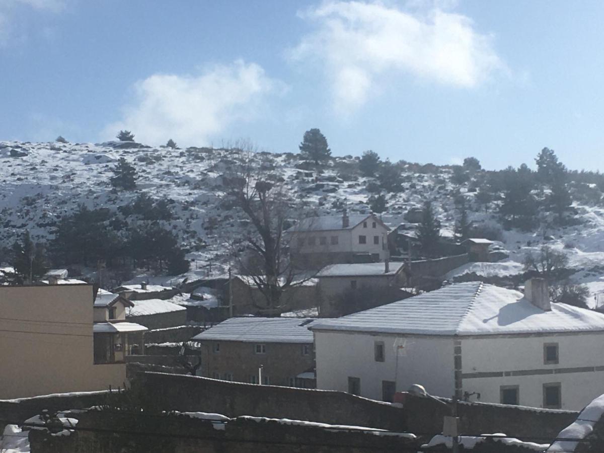 Artesano I Y III Vendégház Navarredonda de Gredos Kültér fotó